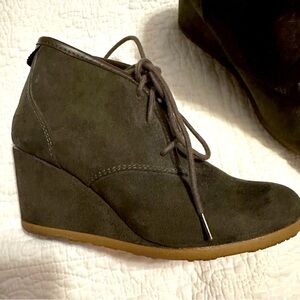 Mad Love booties like new condition size 6 color is dark olive